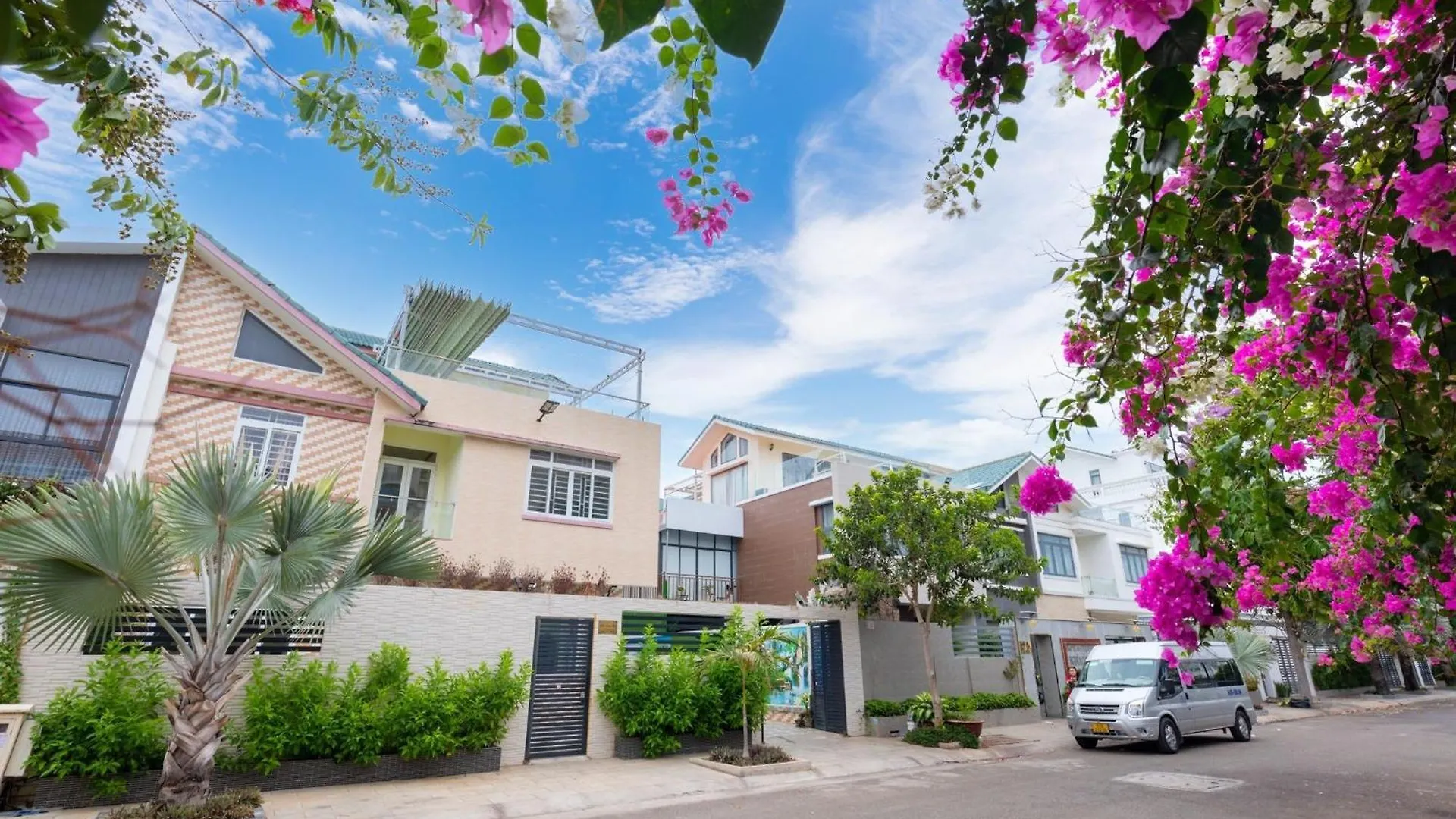 Villa B2-9 Long Cung - 8 Phong Ngu  Vung Tau