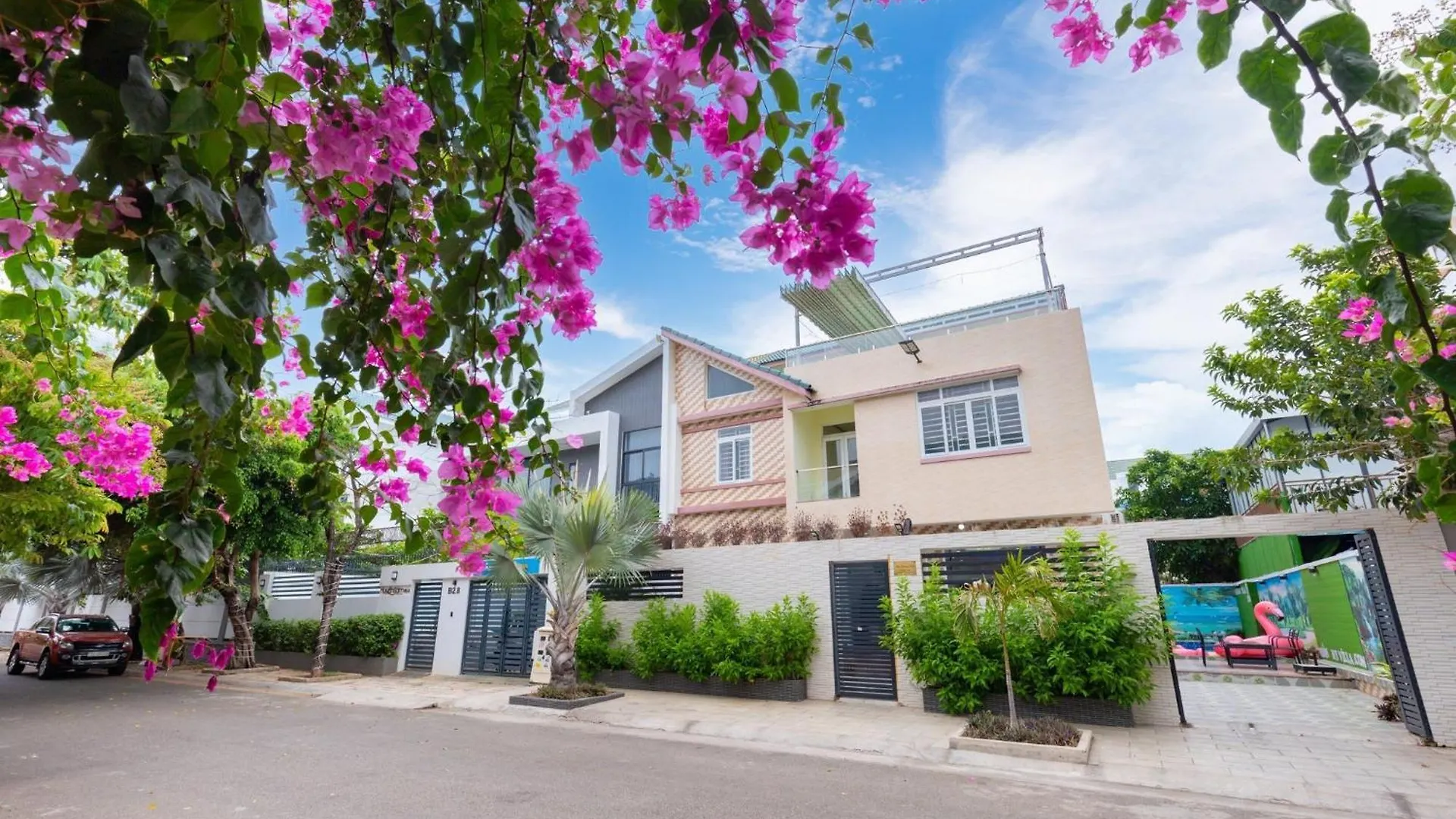 Villa B2-9 Long Cung - 8 Phong Ngu  Vung Tau