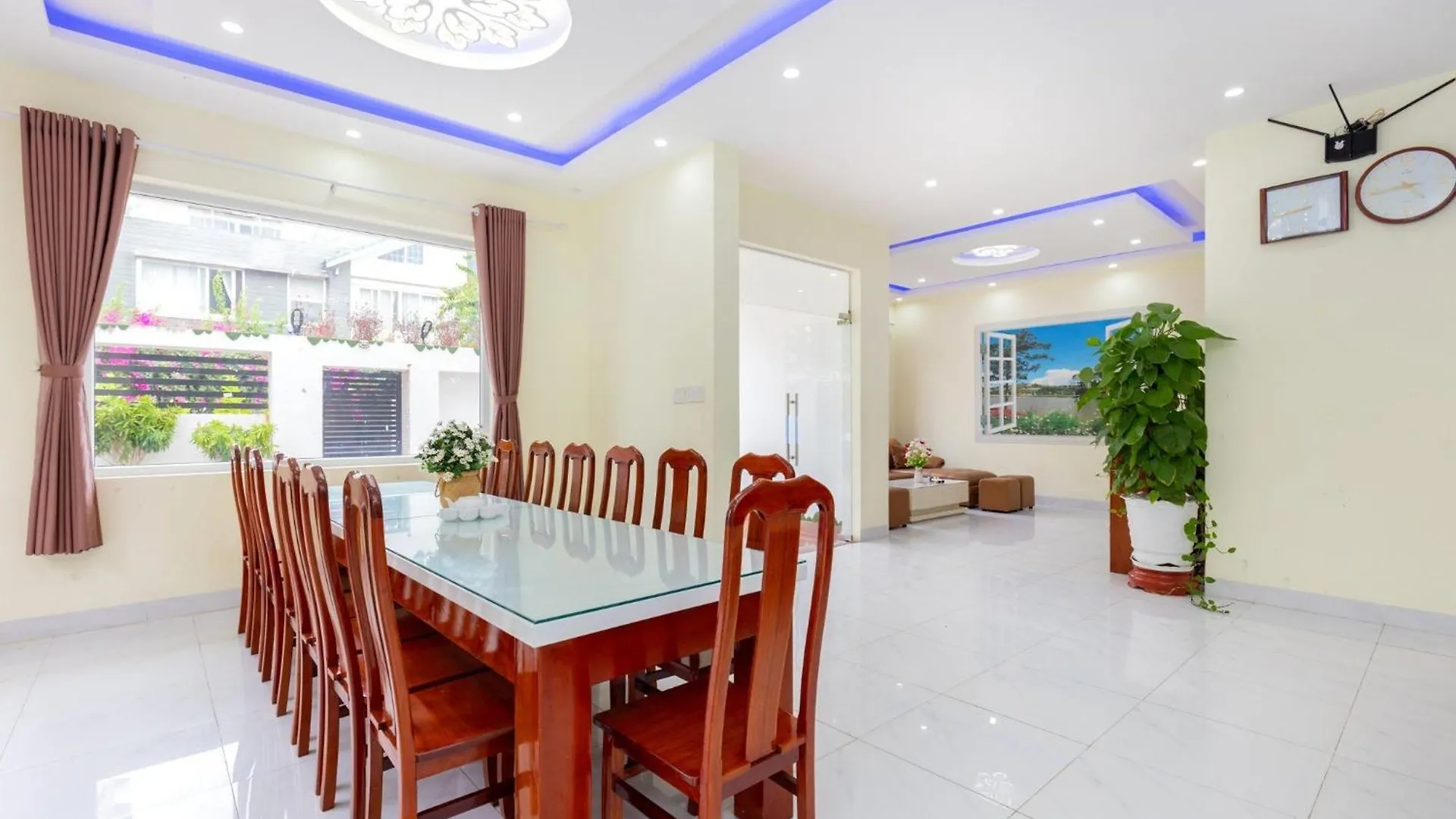 Villa B2-9 Long Cung - 8 Phong Ngu Vietnam