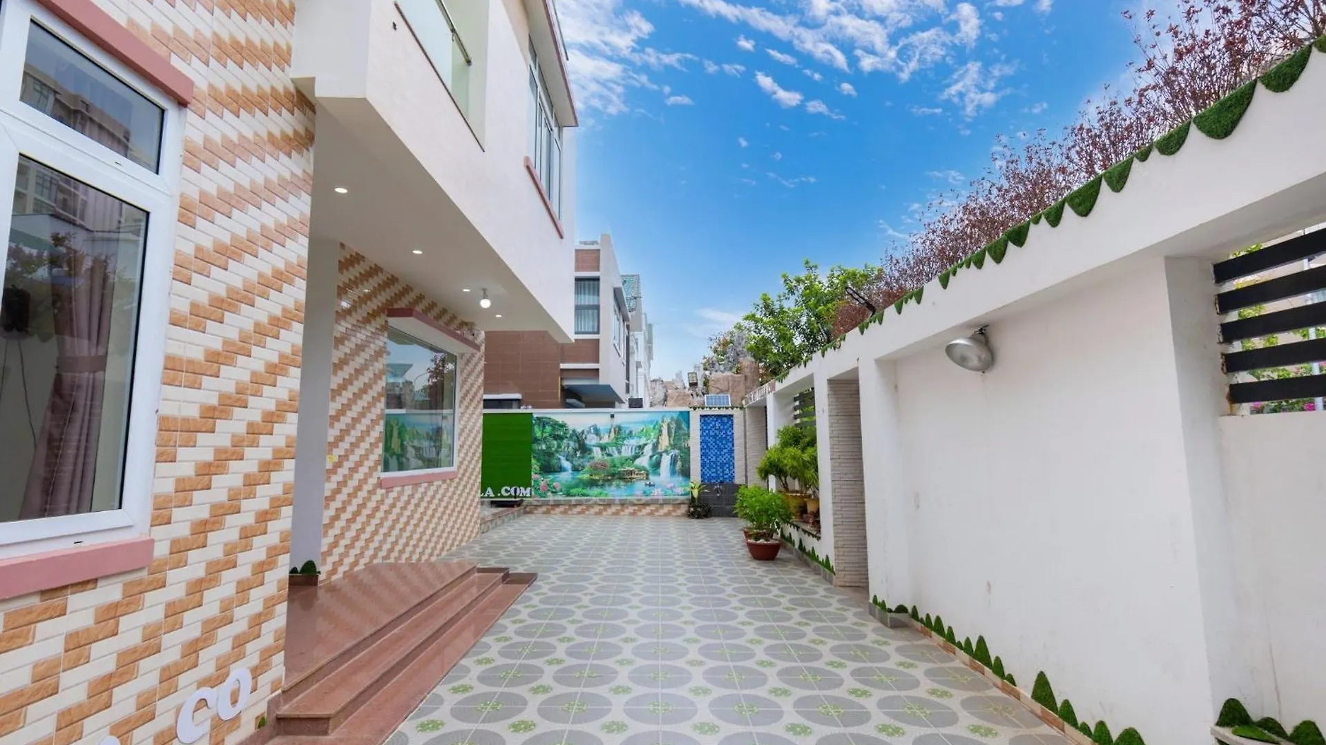 Villa B2-9 Long Cung - 8 Phong Ngu